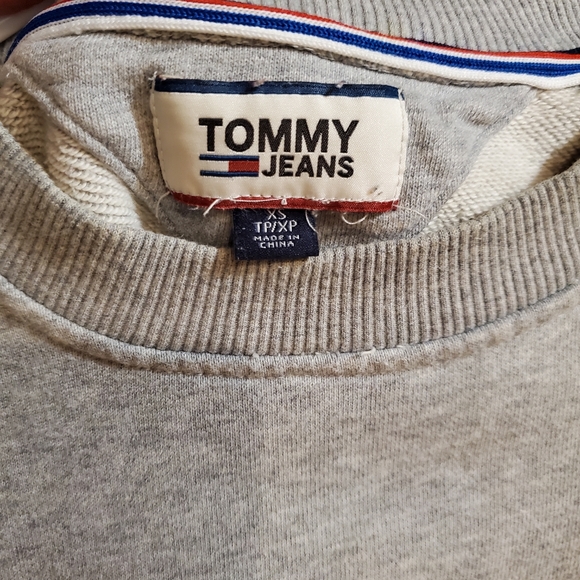 Tommy Jeans Pullover - Picture 2 of 5